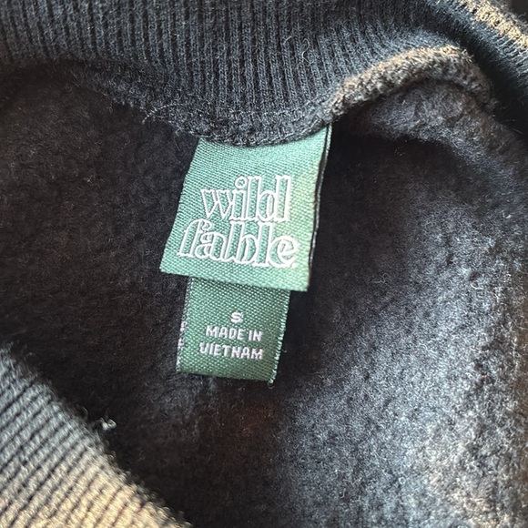 Wild fable crew neck sweatshirt - Picture 2 of 2